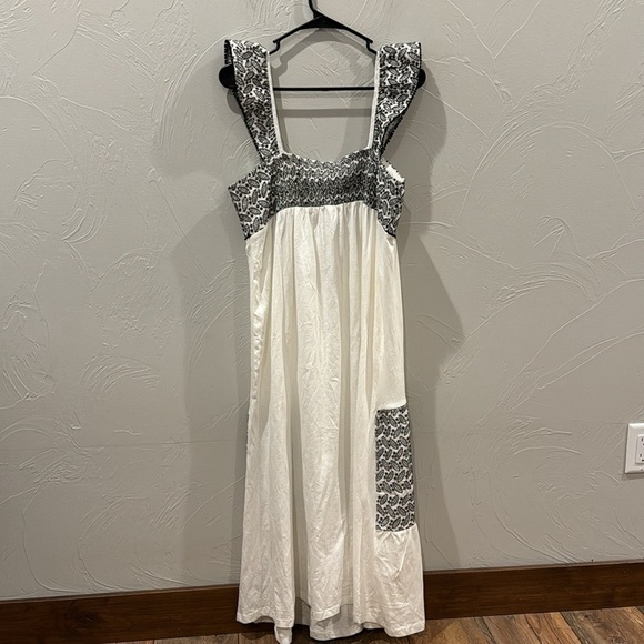 Maxi Dress - Picture 4 of 4